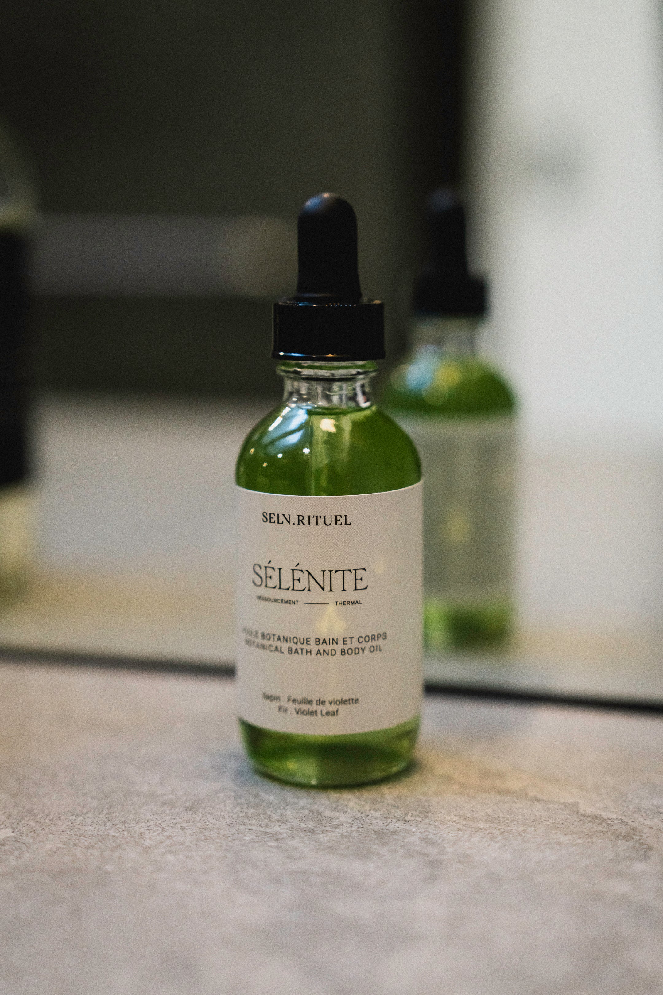 Huile corps - Sapin et feuille de violette